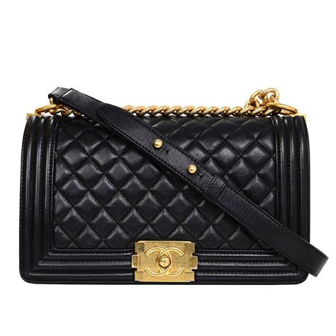 chanel old medium boy bag review|Chanel boy bag medium price.